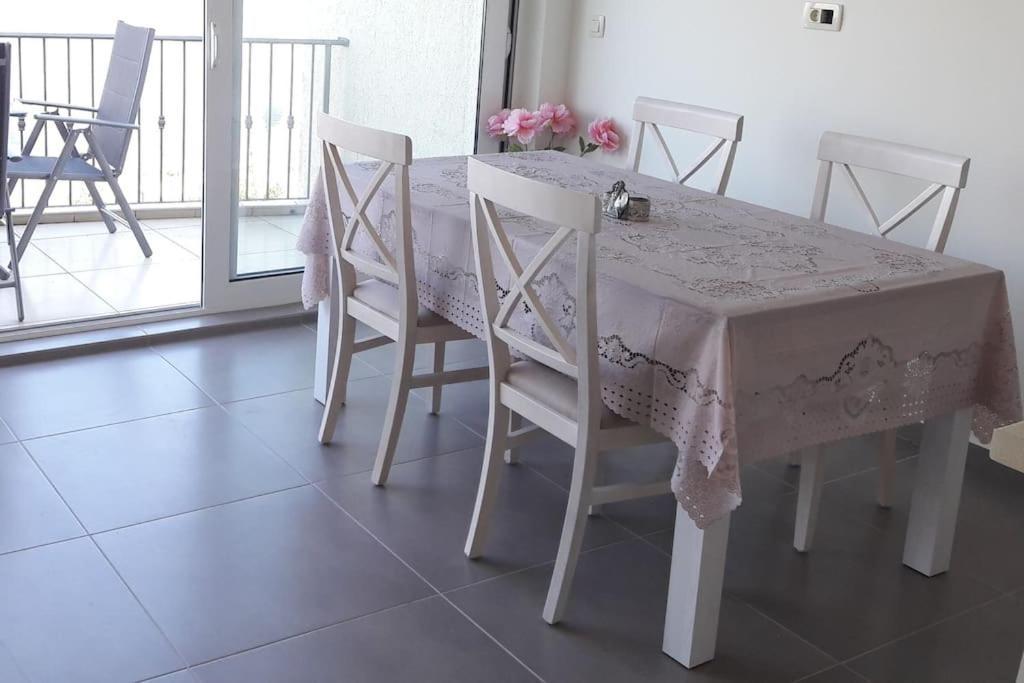 2Br Apartment With Pool كوتور المظهر الخارجي الصورة