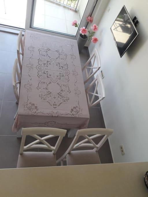 2Br Apartment With Pool كوتور المظهر الخارجي الصورة